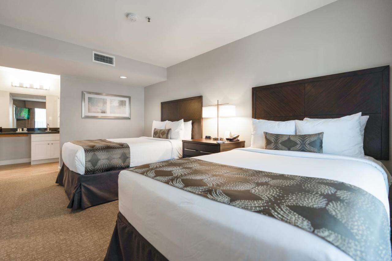 Chase Suites Brea-Fullerton - North Orange County Экстерьер фото