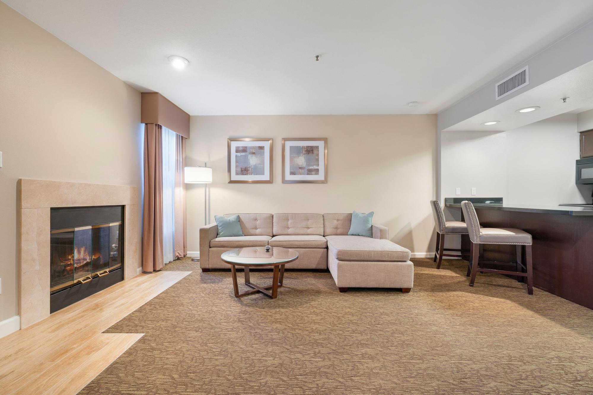 Chase Suites Brea-Fullerton - North Orange County Экстерьер фото