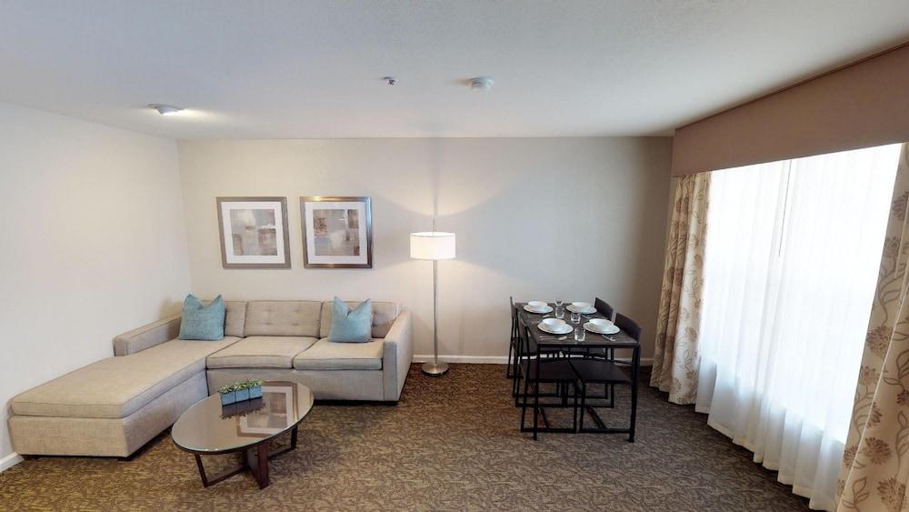 Chase Suites Brea-Fullerton - North Orange County Экстерьер фото