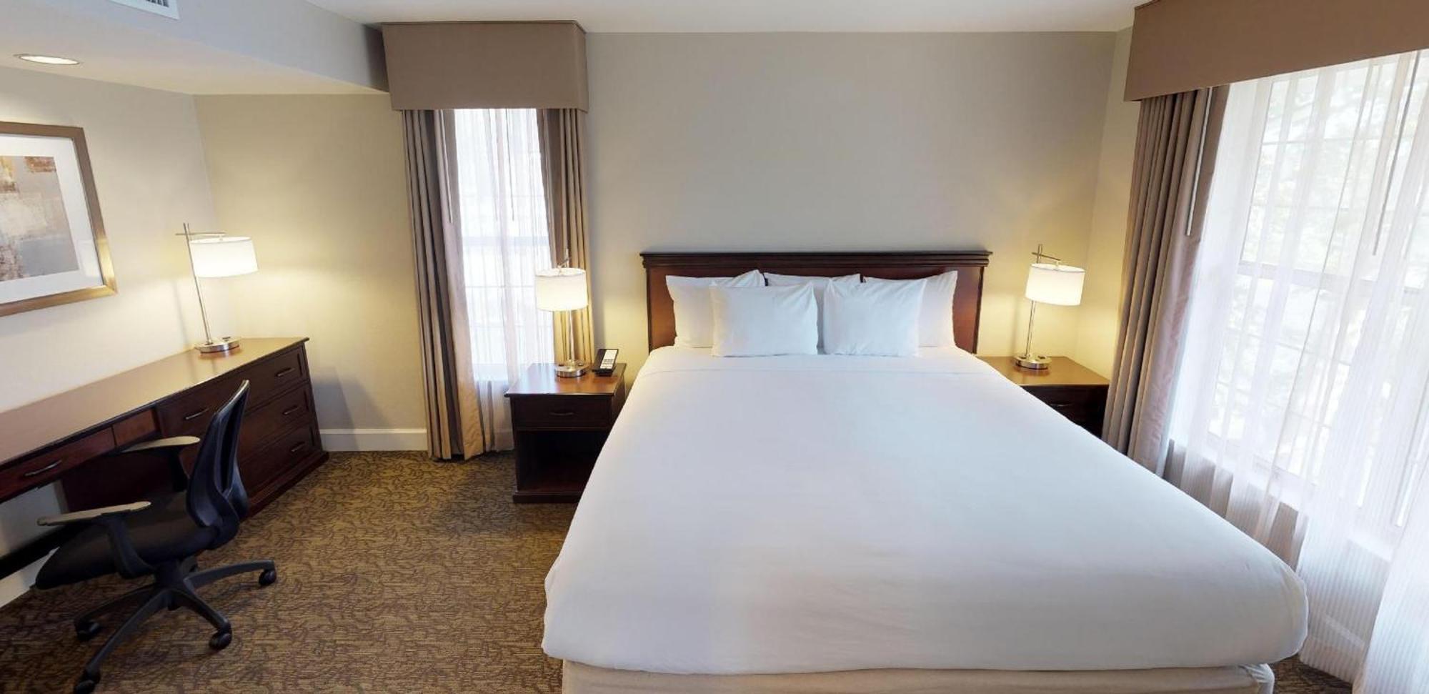 Chase Suites Brea-Fullerton - North Orange County Номер фото