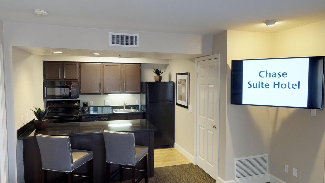 Chase Suites Brea-Fullerton - North Orange County Экстерьер фото