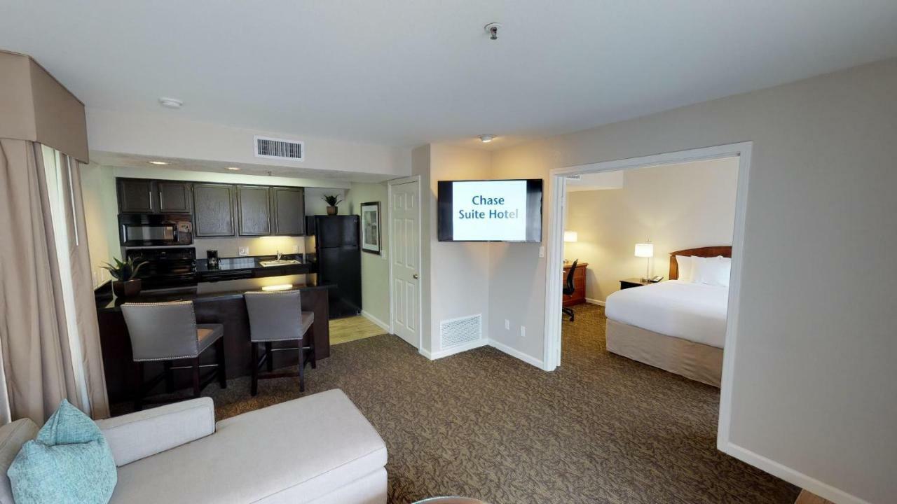 Chase Suites Brea-Fullerton - North Orange County Экстерьер фото